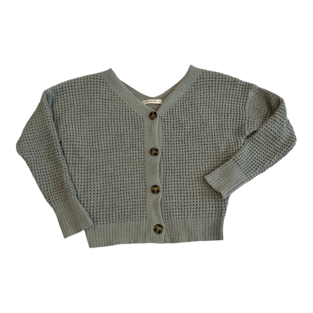 moon & madison‎ Sage Button-Up Cardigan